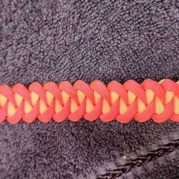 Unisex Paracord Shark Jawbone style with buckle 6.5 inch - Picture 3 of 7
